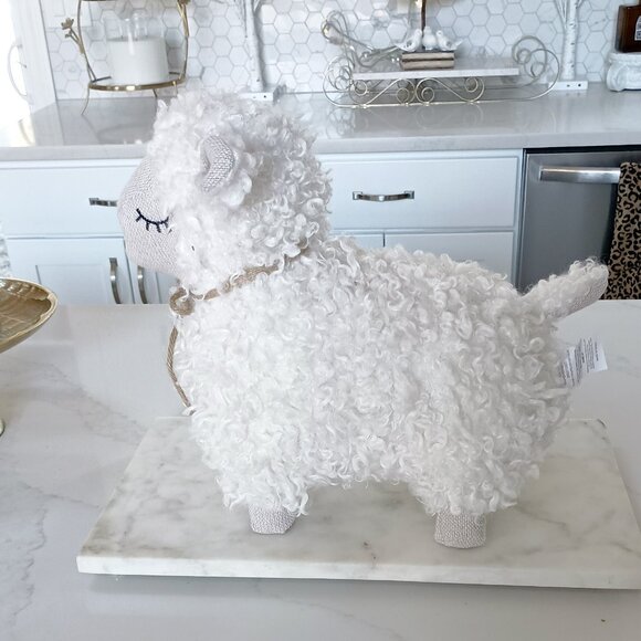 NEW! BOHO FARMHOUSE RESIN & FAUX FUR LARGE LAMB DECOR - Picture 5 of 7